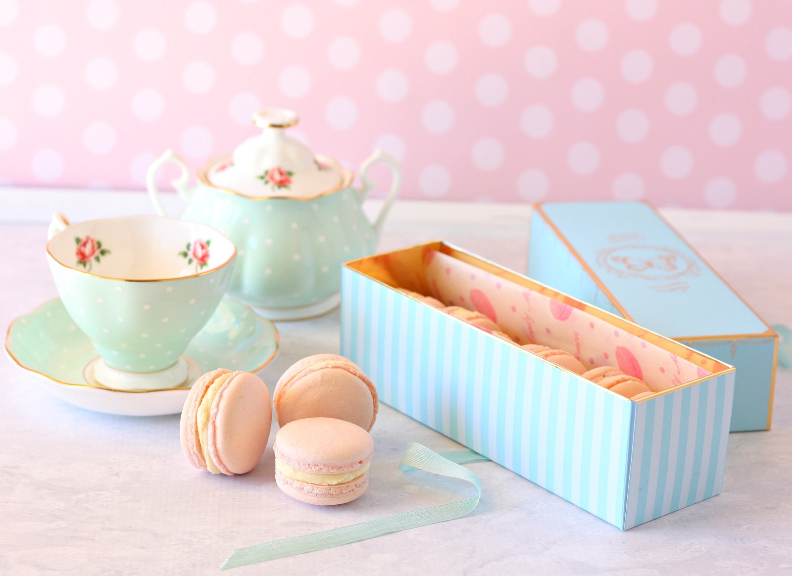 Vanilla Macarons by A Spoonful of Sugar