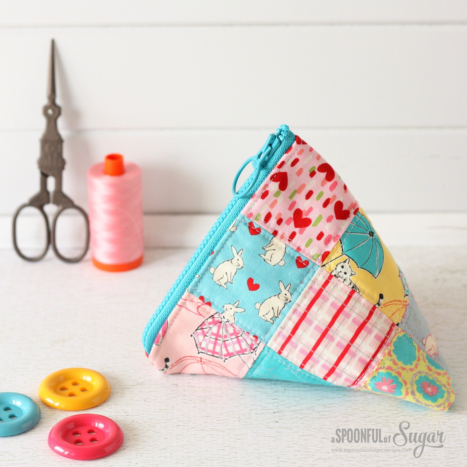 Patchwork Triangle Pouch - Top Sewing Tutorials from 2016 - A Spoonful of Sugar - www.aspoonfulofsugardesigns.com