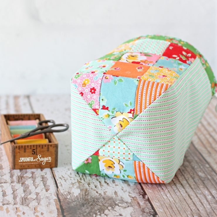 http://aspoonfulofsugardesigns.com/wp-content/uploads/2019/07/Handy-Drawstring-Pouch-5-740x740.jpg