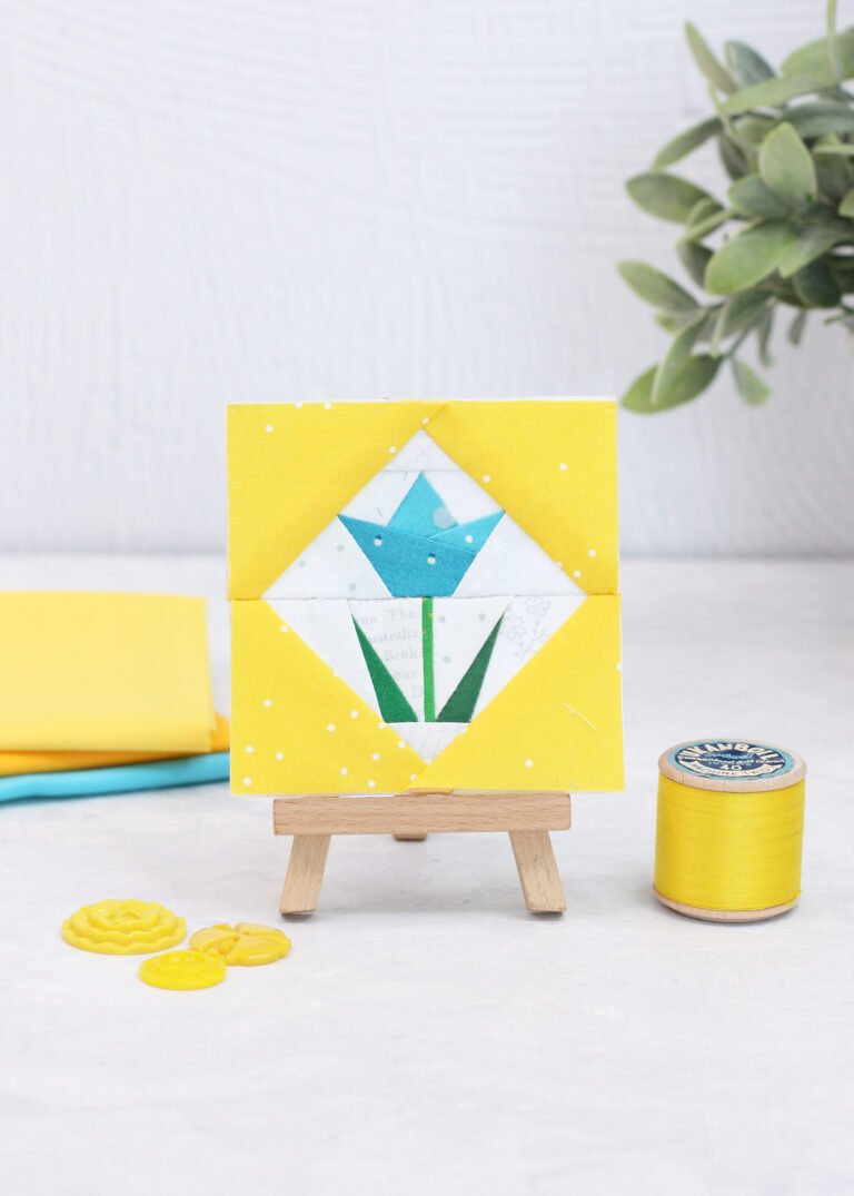 Flower in a Square Quilt Block - A Spoonful of Sugar