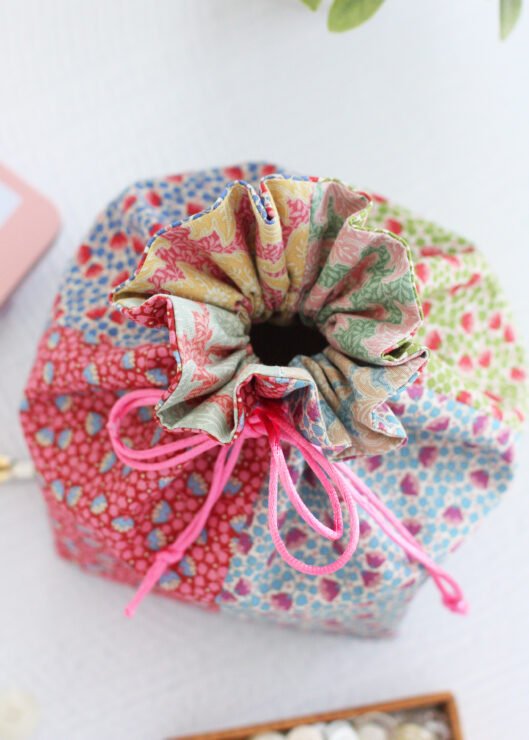 Quadra Pouch (3 Sizes) Beginner Friendy and scrap friendly sewing pattern by A Spoonful of Sugar Designs. www.shop.aspoonfulofsugardesigns.com